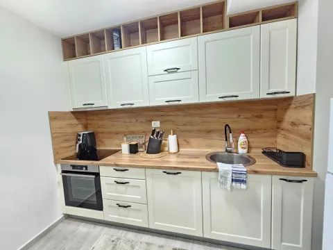 Rent, one bedroom apartment, 57m², Bečići, Budva - image 3