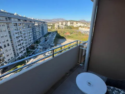 Izdavanje, dvosoban stan, 73m², Central Point, Podgorica - image 14