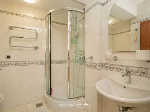 Sale, house, 233m², Savina, Herceg Novi - image 12
