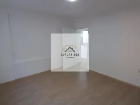 Prodaja, kuća, 77m², Slana Bara, Novi Sad Sve Podlokacije - image 2