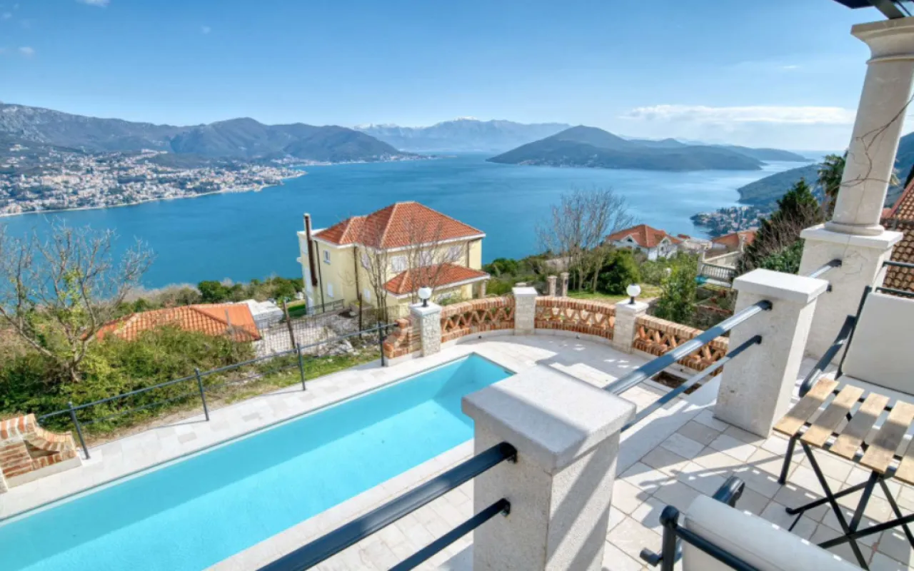 Prodaja, kuća, 160m², Herceg Novi, Crna Gora