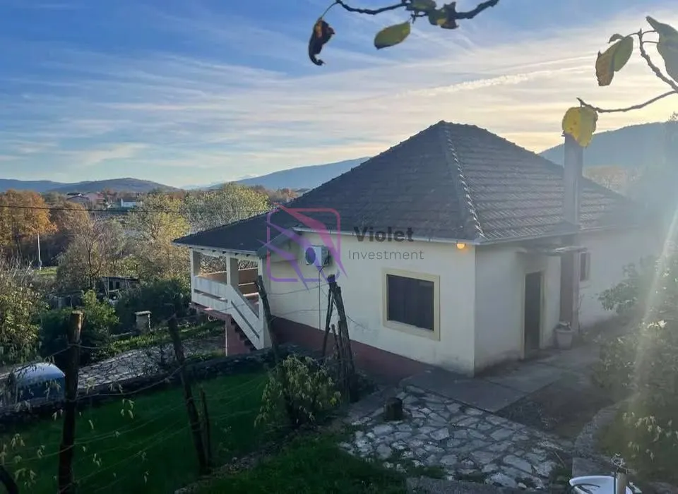Prodaja, kuća, 180m², Podgorica, Crna Gora