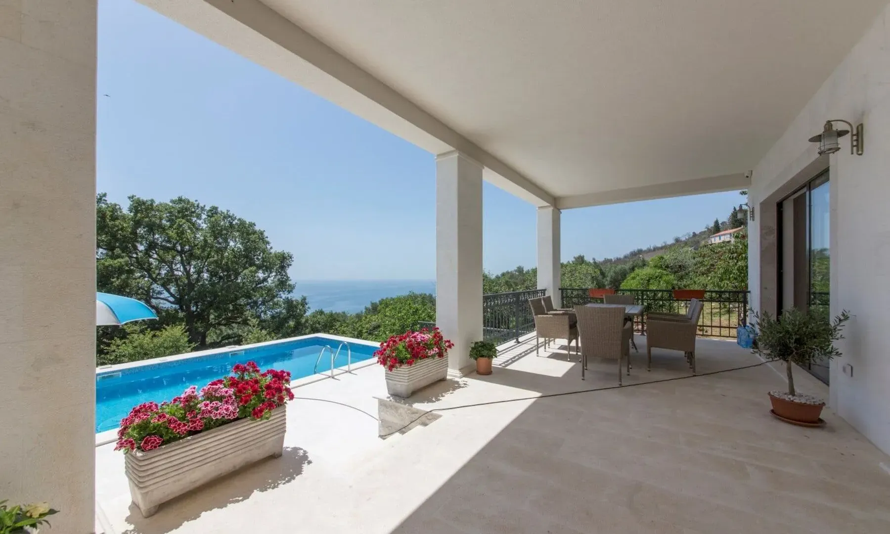 Sale, house, 402m², Katun Reževići, Budva