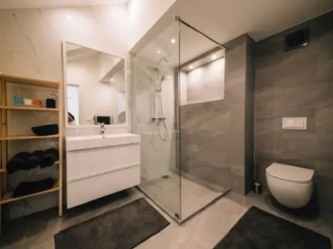 Rent, two bedroom apartment, 86m², Centar, Tivat - image 6