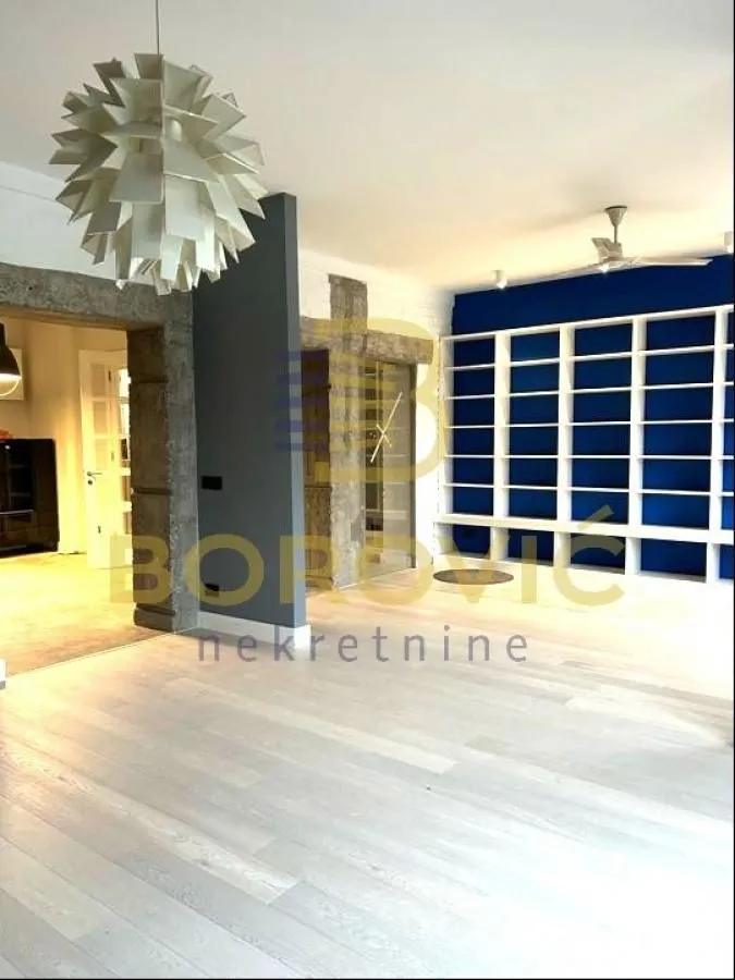 Izdavanje, dvosoban stan, 125m², Stari Grad, Beograd