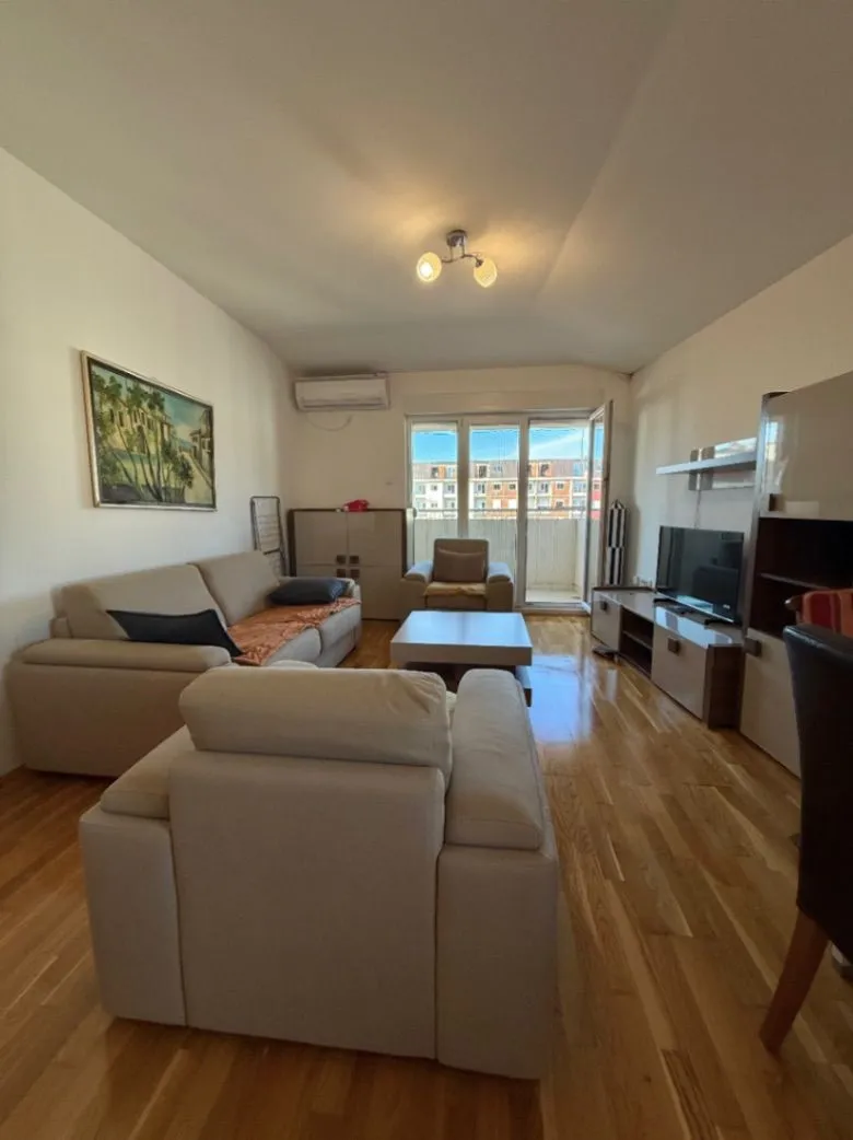 Izdavanje, dvosoban stan, 60m², Ljubović, Podgorica