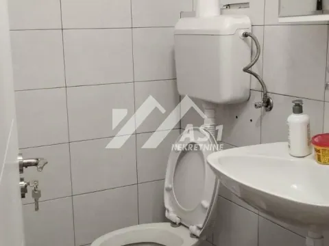 Rent, one bedroom apartment, 45m², Grbavica, Novi Sad Sve Podlokacije - image 12