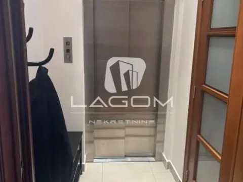 Rent, four bedroom apartment, 156m², Vračar Centar, Vračar Sve Podlokacije - image 18