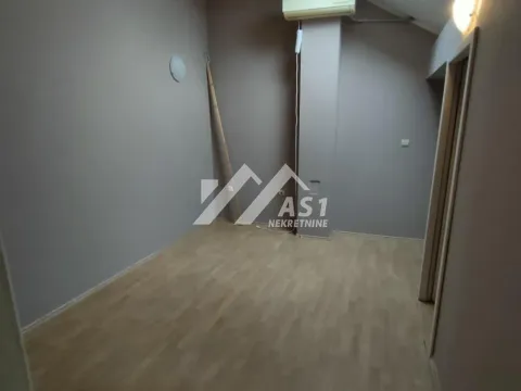 Izdavanje, četvorosoban stan, 103m², Detelinara, Novi Sad Sve Podlokacije - image 4