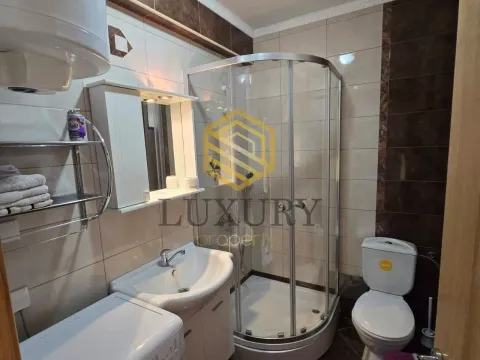 Rent, one bedroom apartment, 50m², Centar, Tivat - image 8