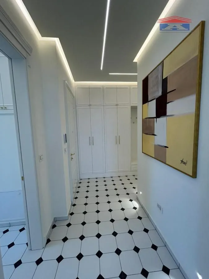 Izdavanje, četvorosoban stan, 120m², Sremska Kamenica, Petrovaradin