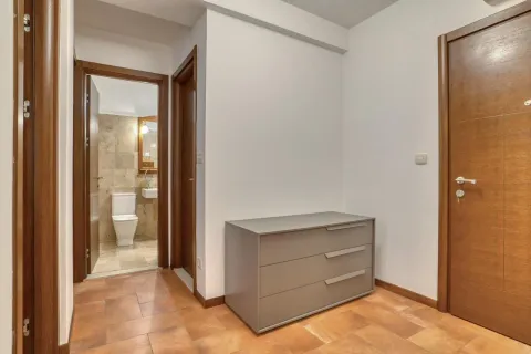 Prodaja, trosoban stan, 90m², Pod Goricom, Podgorica - image 7