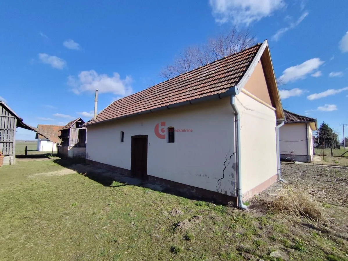 Prodaja, kuća, 185m², Šupljak, Subotica