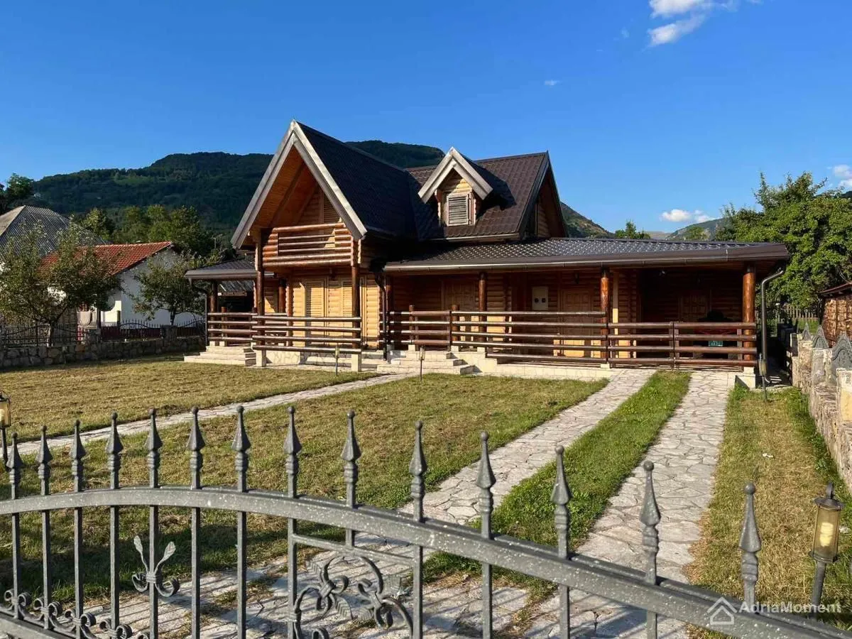 Sale, house, 180m², Kolašin, Crna Gora