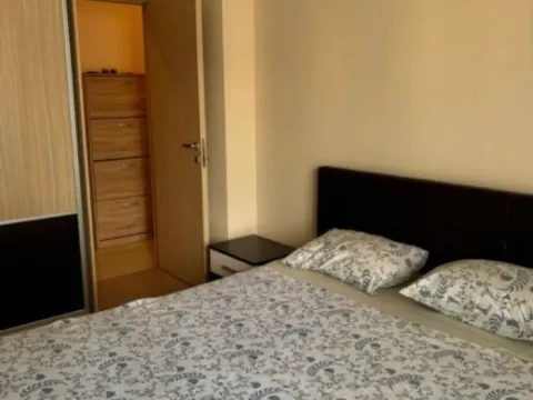 Izdavanje, jednosoban stan, 54m², City Kvart, Podgorica - image 8