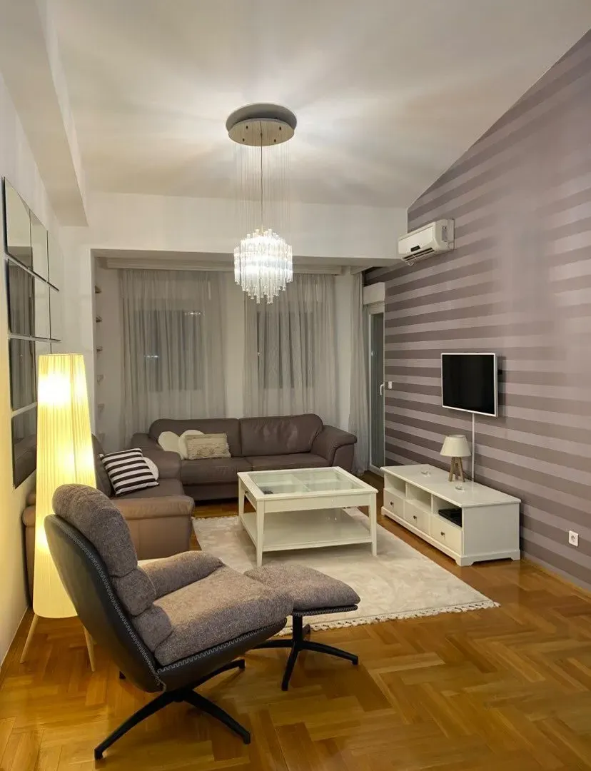 Izdavanje, jednosoban stan, 52m², City Kvart, Podgorica