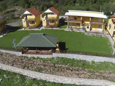 Prodaja, kuća, 420m², Obzovica, Cetinje - image 16