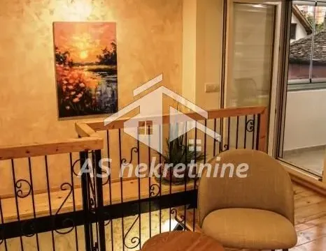 Izdavanje, stan, 74m², Južni Bulevar, Vračar Sve Podlokacije - image 21