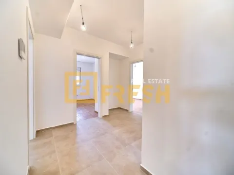 Prodaja, trosoban stan, 104m², Stari Aerodrom, Podgorica - image 13