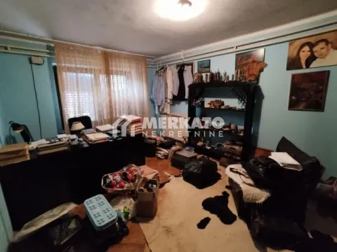 Prodaja, kuća, 400m², Gradnulica, Zrenjanin - image 6