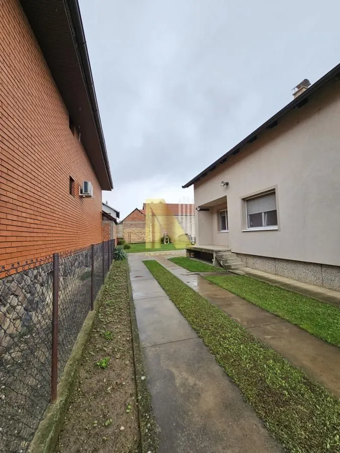 Prodaja, kuća, 200m², Futog, Novi Sad Sve Podlokacije