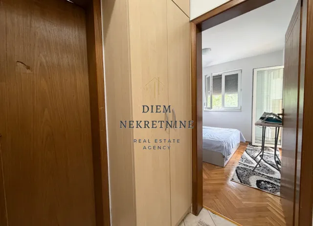 Izdavanje, jednosoban stan, 35m², Stari Aerodrom, Podgorica