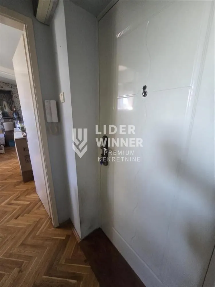 Prodaja, dvosoban stan, 43m², Novi Beograd Sve Podlokacije, Beograd