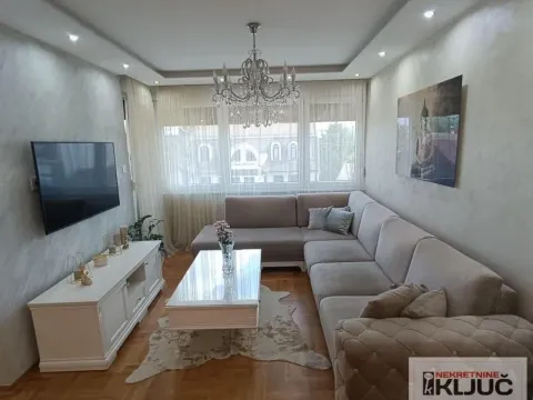 Prodaja, četvorosoban stan, 90m², Telep, Novi Sad Sve Podlokacije - image 1