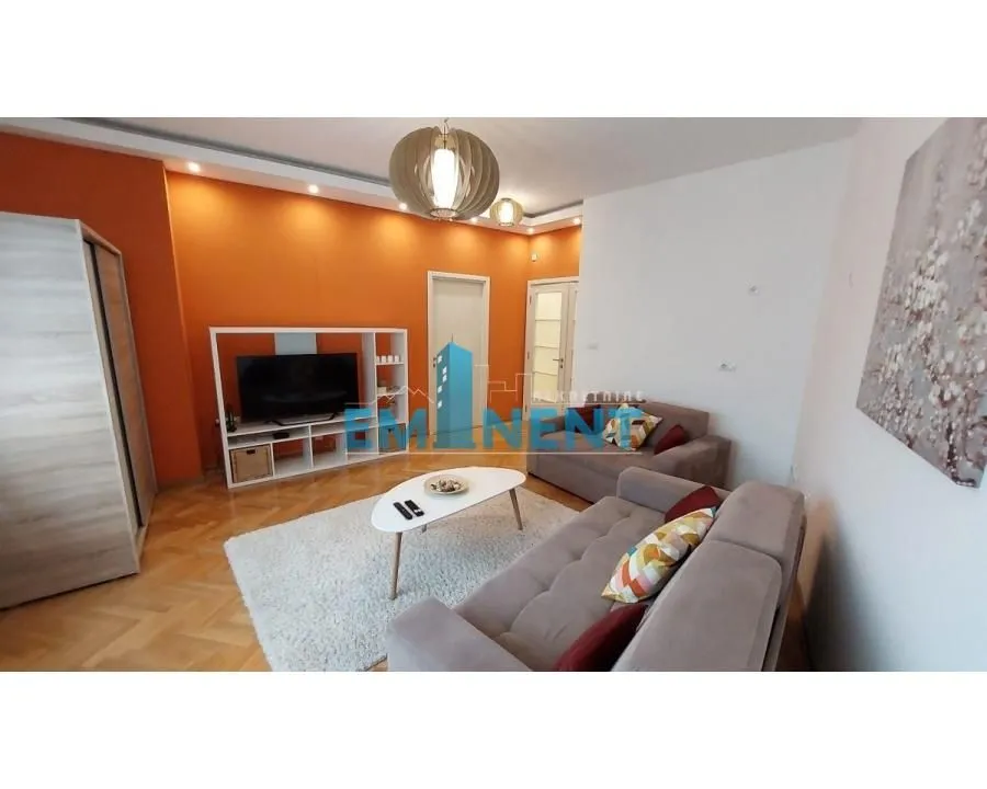 Izdavanje, dvosoban stan, 68m², Stari Grad, Beograd