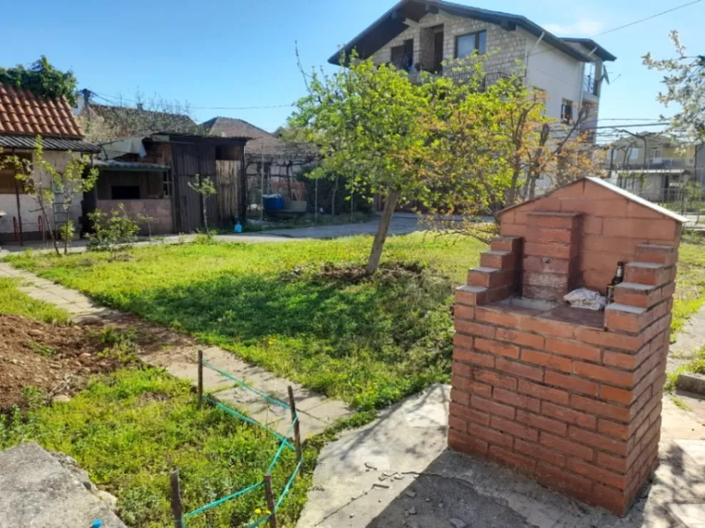 Sale, house, 175m², Tološi, Podgorica
