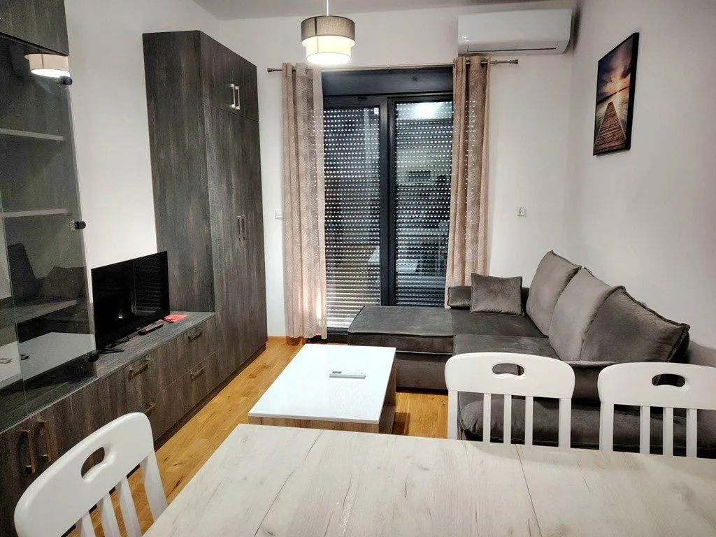 Izdavanje, jednosoban stan, 45m², Zabjelo, Podgorica