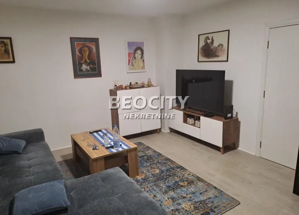 Prodaja, trosoban stan, 55m², Novo naselje, Novi Sad