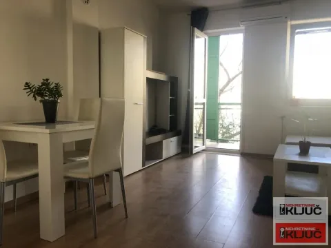 Izdavanje, garsonjera, 28m², Socijalno, Novi Sad Sve Podlokacije - image 9