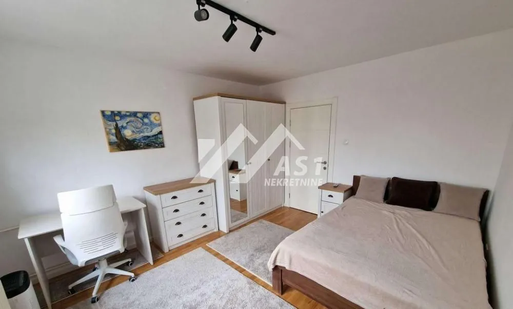 Izdavanje, dvosoban stan, 45m², Grbavica, Novi Sad Sve Podlokacije