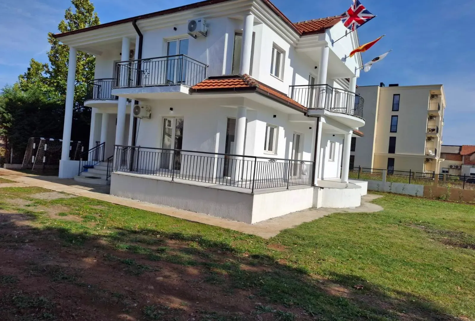 Prodaja, kuća, 360m², Podgorica, Crna Gora