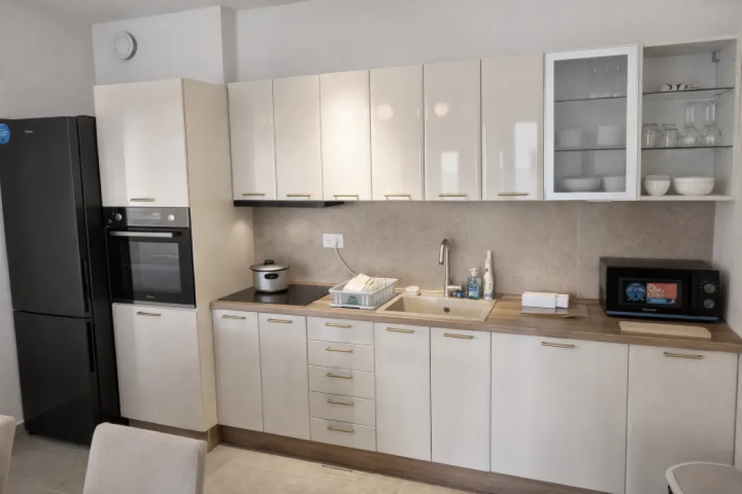 Rent, four bedroom apartment, 100m², Novi Beograd Blok 65, Novi Beograd Sve Podlokacije