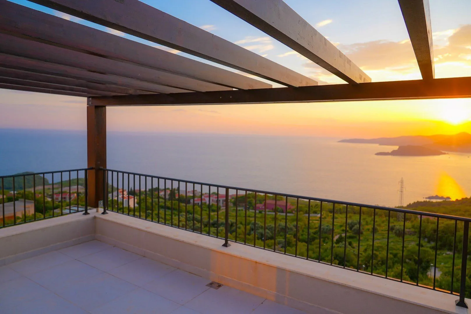 Sale, house, 420m², Blizikuće, Budva
