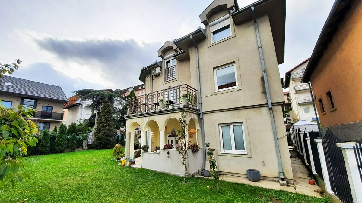 Prodaja, kuća, 363m², Zvezdara Sve Podlokacije, Beograd
