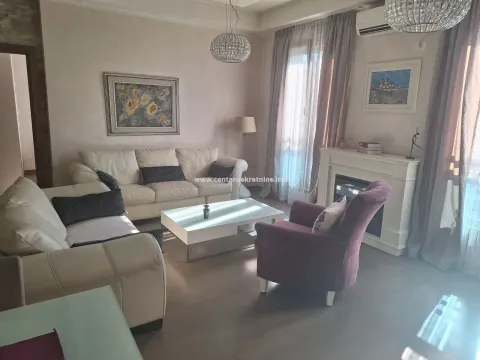 Izdavanje, trosoban stan, 88m², Preko Morače, Podgorica - image 8