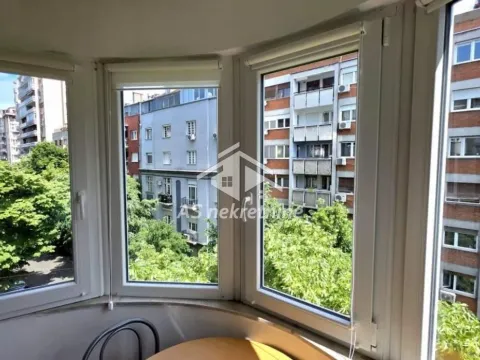 Izdavanje, dvosoban stan, 46m², Slavija, Vračar Sve Podlokacije - image 21