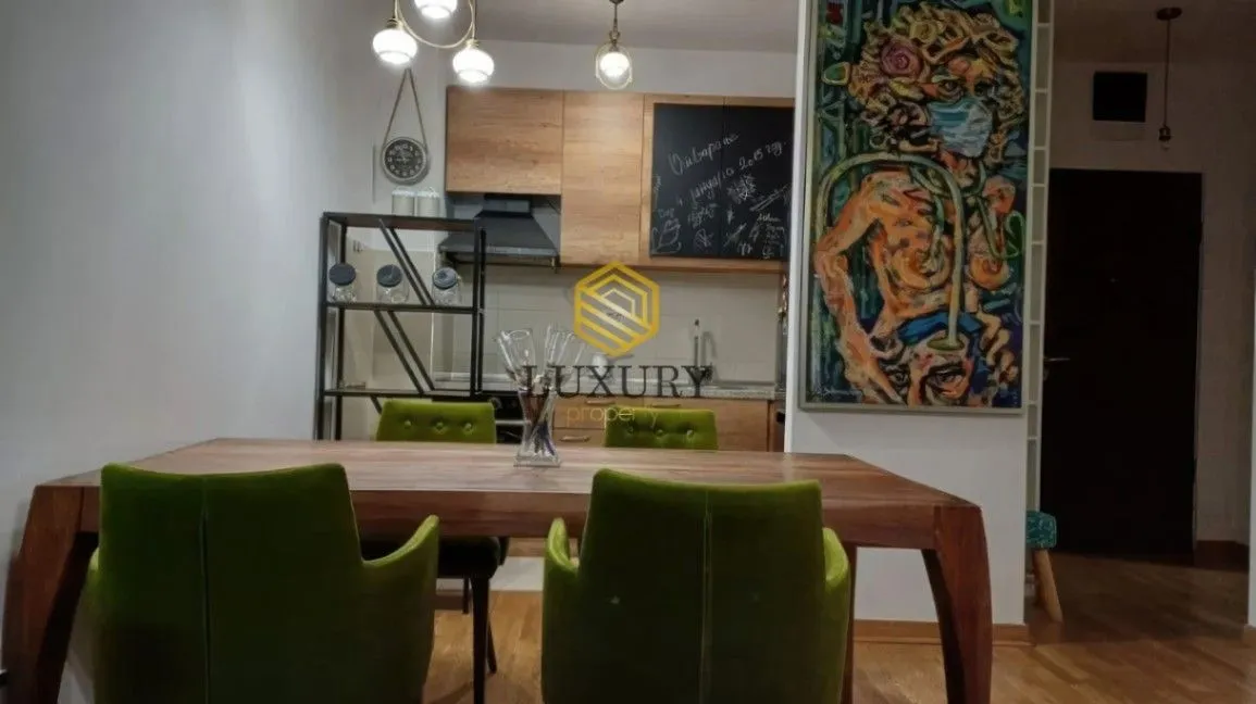 Izdavanje, jednosoban stan, 50m², City Kvart, Podgorica