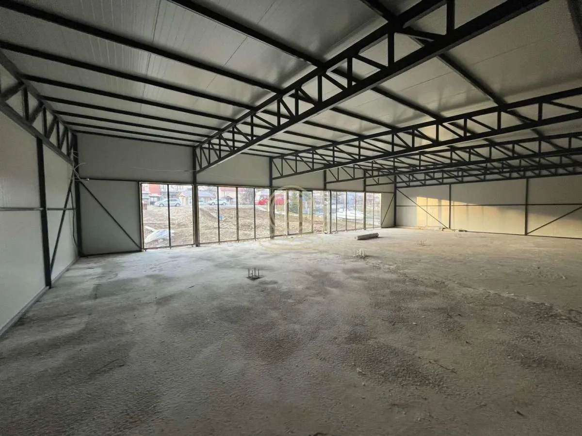 Izdavanje, poslovni prostor, 480m², Meljak, Barajevo