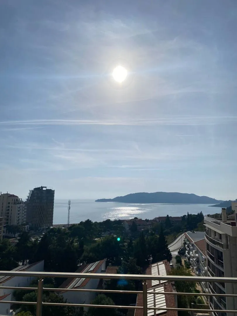 Sale, three bedroom apartment, 115m², Bečići, Budva