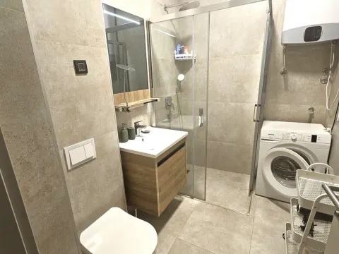 Sale, one bedroom apartment, 52m², Rafailovići, Budva - image 9