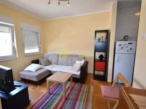 Izdavanje, garsonjera, 35m², Preko Morače, Podgorica - image 7