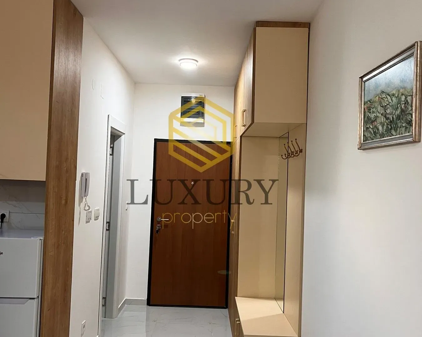 Izdavanje, garsonjera, 33m², City Kvart, Podgorica