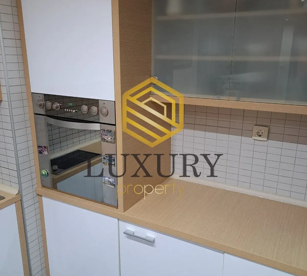 Izdavanje, jednosoban stan, 63m², Blok 6, Podgorica
