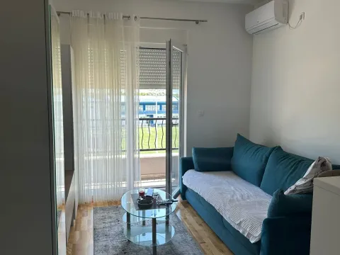 Sale, studio apartment, 24m², Stari Aerodrom, Podgorica - image 1