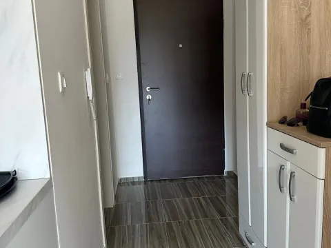 Sale, studio apartment, 24m², Stari Aerodrom, Podgorica - image 10