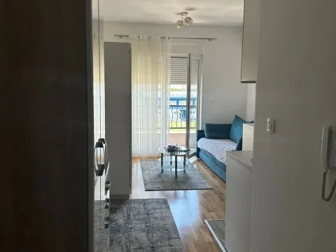 Sale, studio apartment, 24m², Stari Aerodrom, Podgorica - image 16